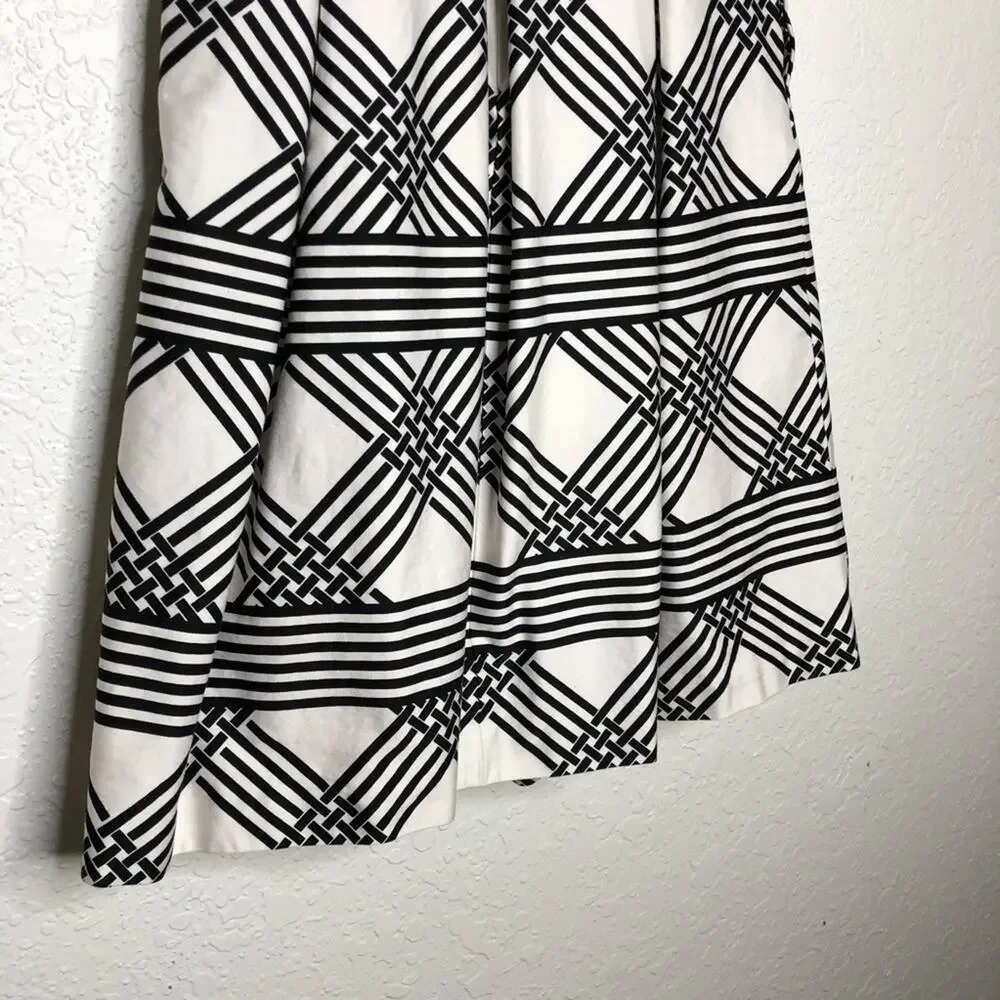 WHBM white black striped strapless pleated dress size 00
